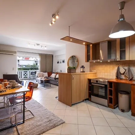 Daire Miele Two Bedroom In Marousi Atina